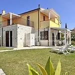 Apartment 640 - Adamo & Eva - Dolce Relax, Stupendo Bilo Al Piano Terra Con Bellissimo Giardino , 2 Piscine - White Club Inclusa Marcelli