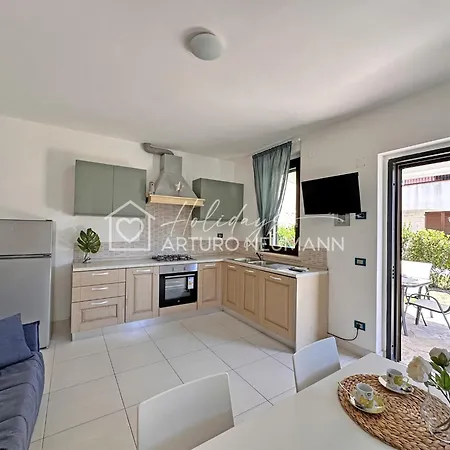 640 - Bellissimo Bilocale Con Portico E Giardino Al Adamo Ed Eva White Club Inclusa Nel Prezzo