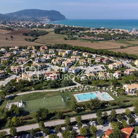 640 - Bellissimo Bilocale Con Portico E Giardino Al Adamo Ed Eva White Club Inclusa Nel Prezzo Apartment Marcelli