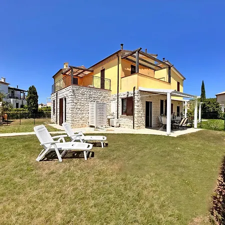 Apartment 640 - Bellissimo Bilocale Con Portico E Giardino Al Adamo Ed Eva White Club Inclusa Nel Prezzo